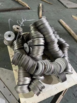 स्टेनलेस स्टील प्लेट काटने का दौर स्टेनलेस स्टील का तार स्टेनलेस स्टील प्लेट विशेष आकार का वर्कपीस काटने
